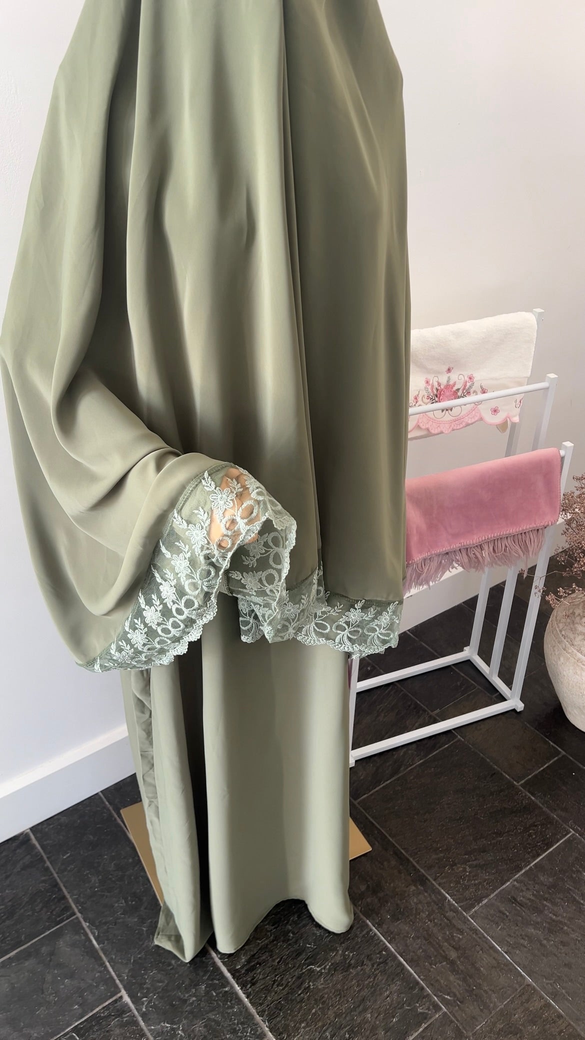 LACE KHIMAR SET GREEN