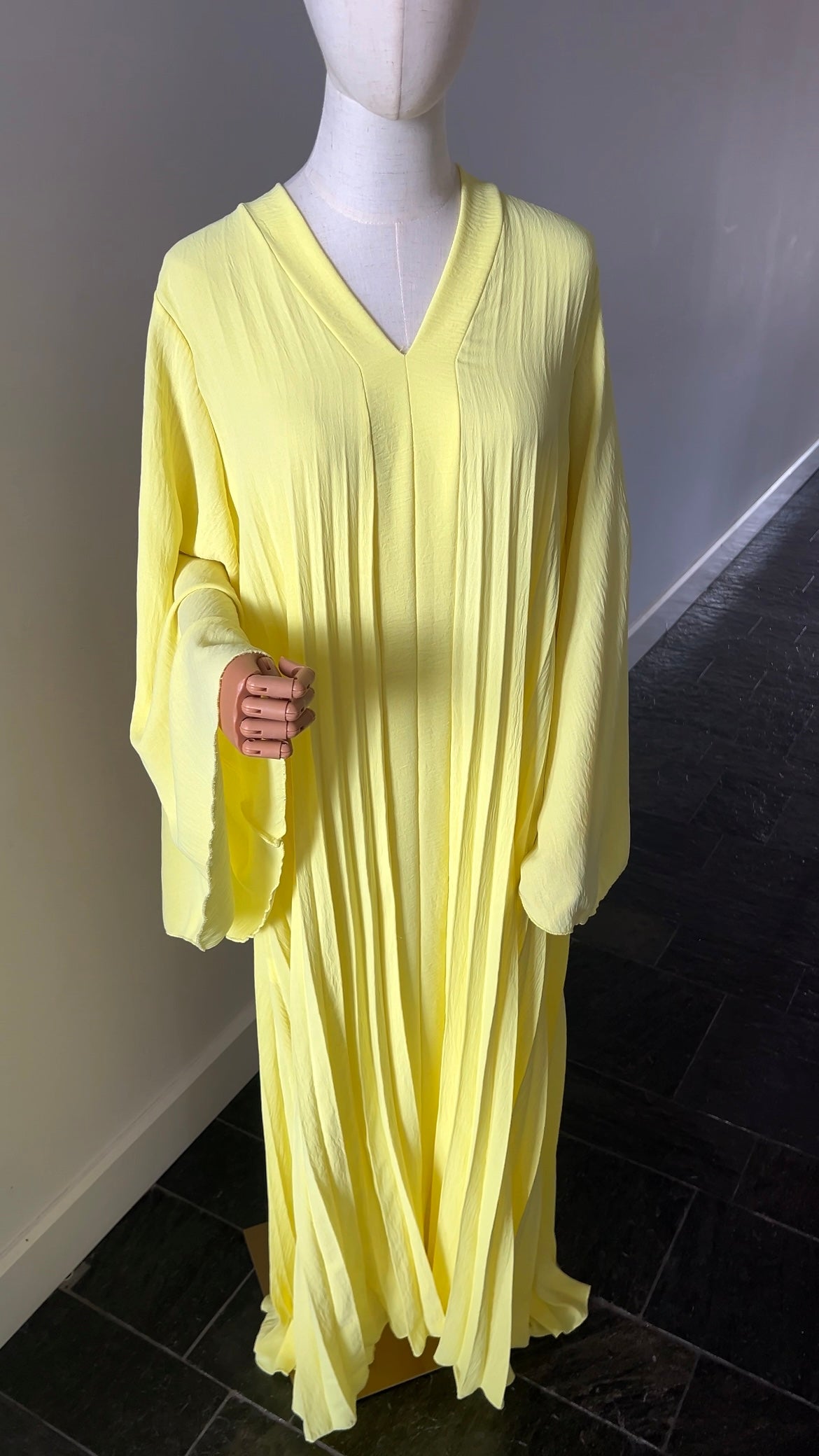 PLEATED DRESS YELLOW