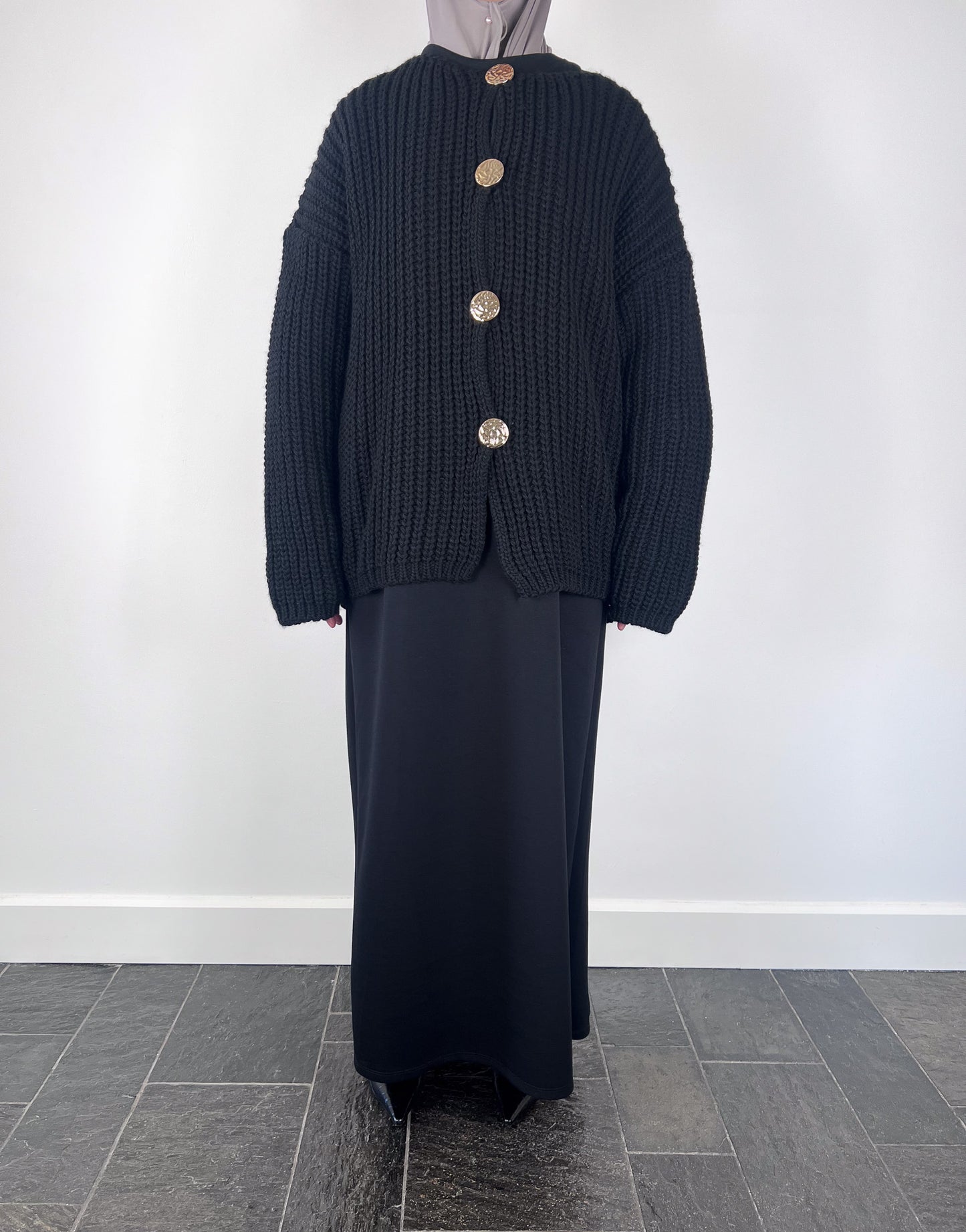 BLACK BUTTON CARDIGAN