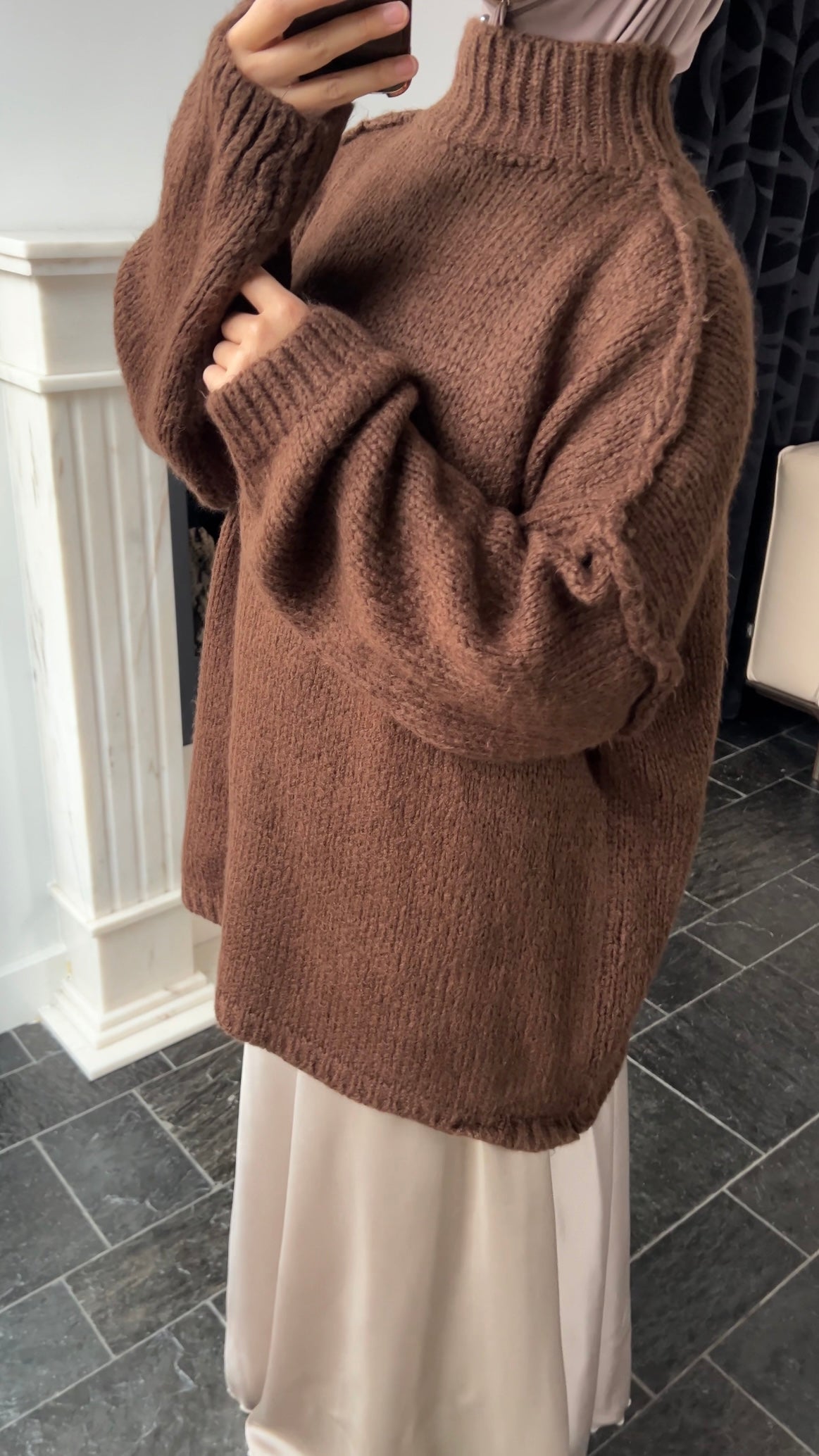 CHOCO FLUFFY SWEATER