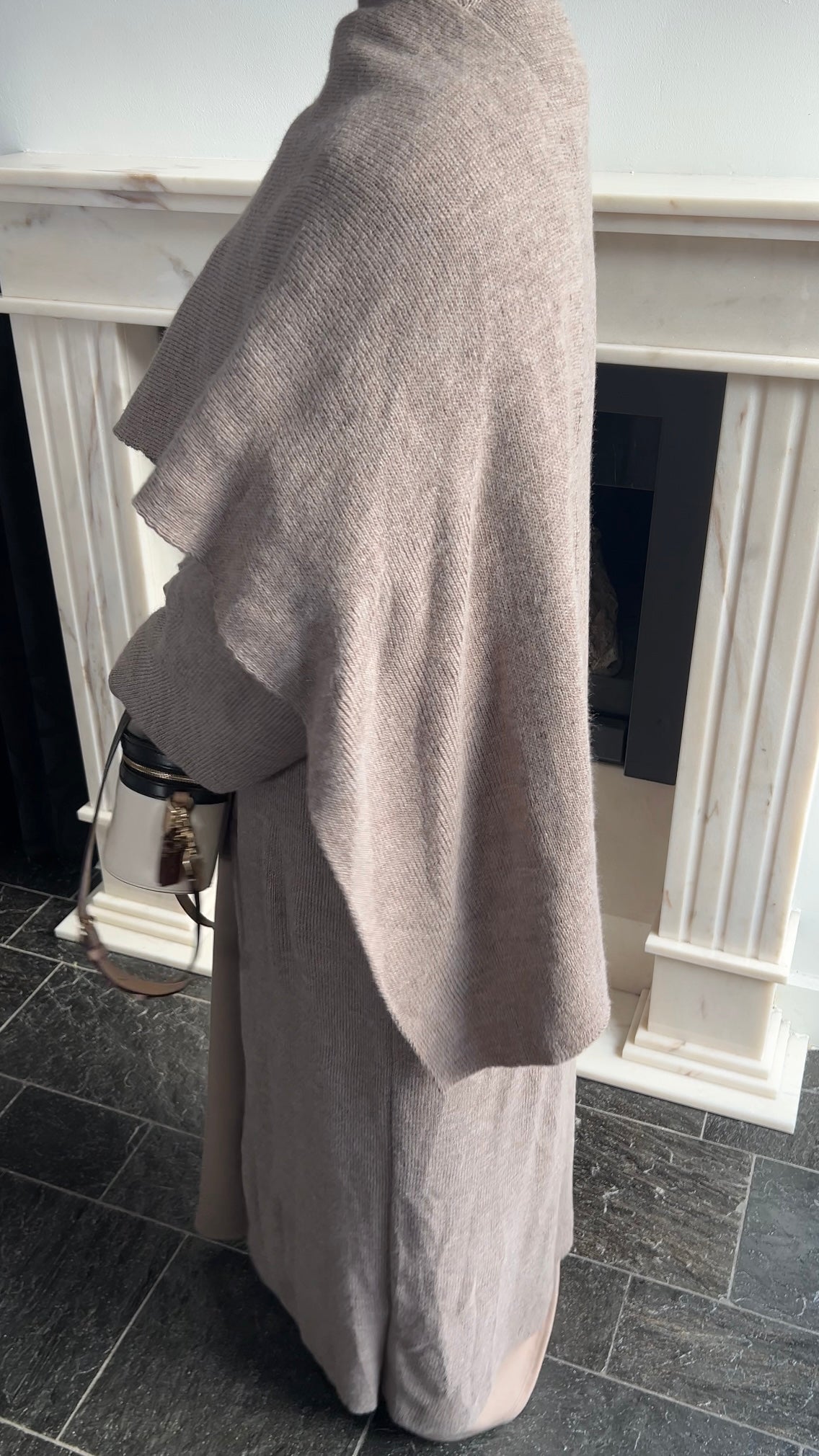 SCARF PONCHO ABAYA TAUPE