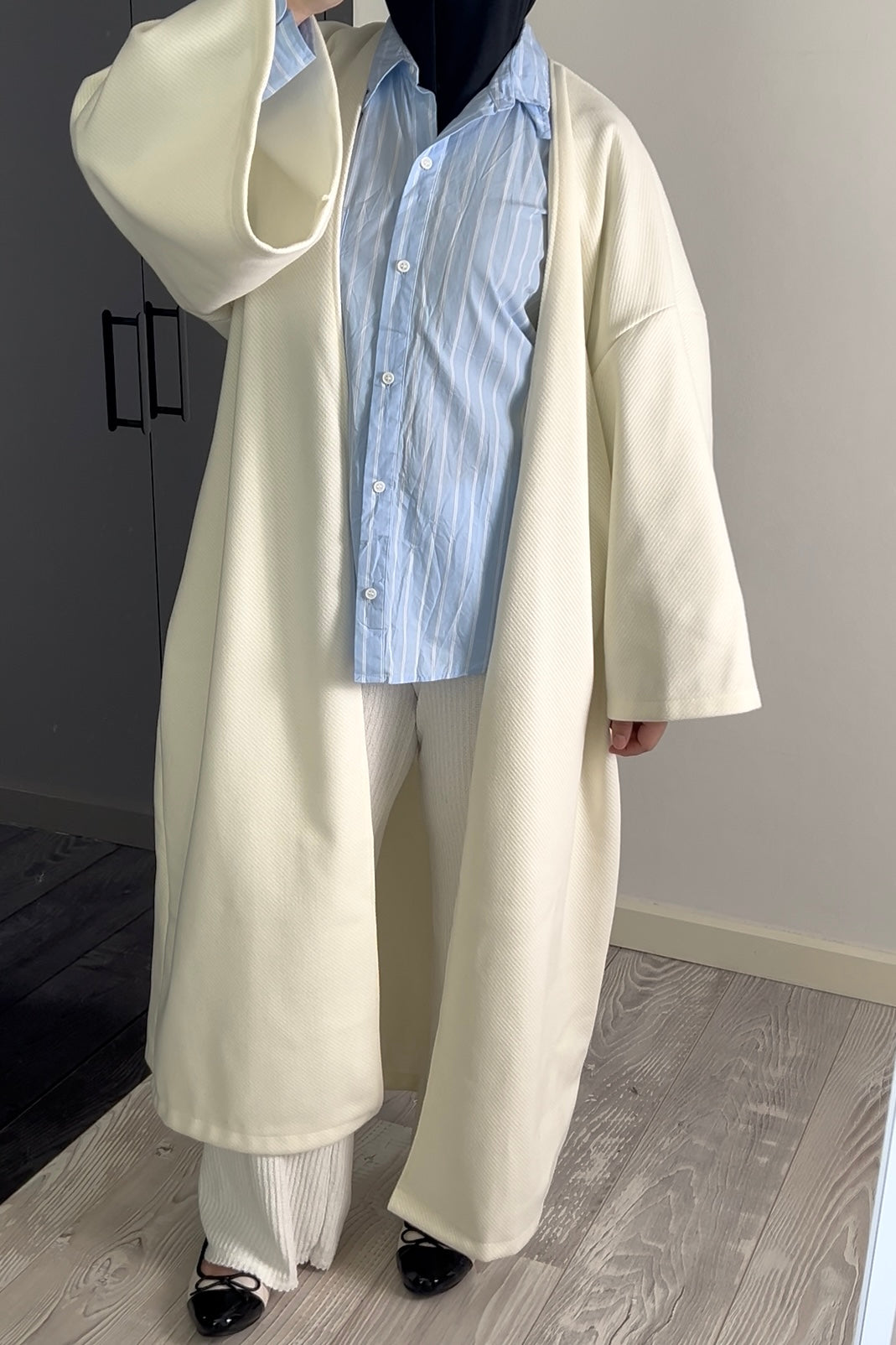 OFF-WHITE RIBBED ABAYA COAT