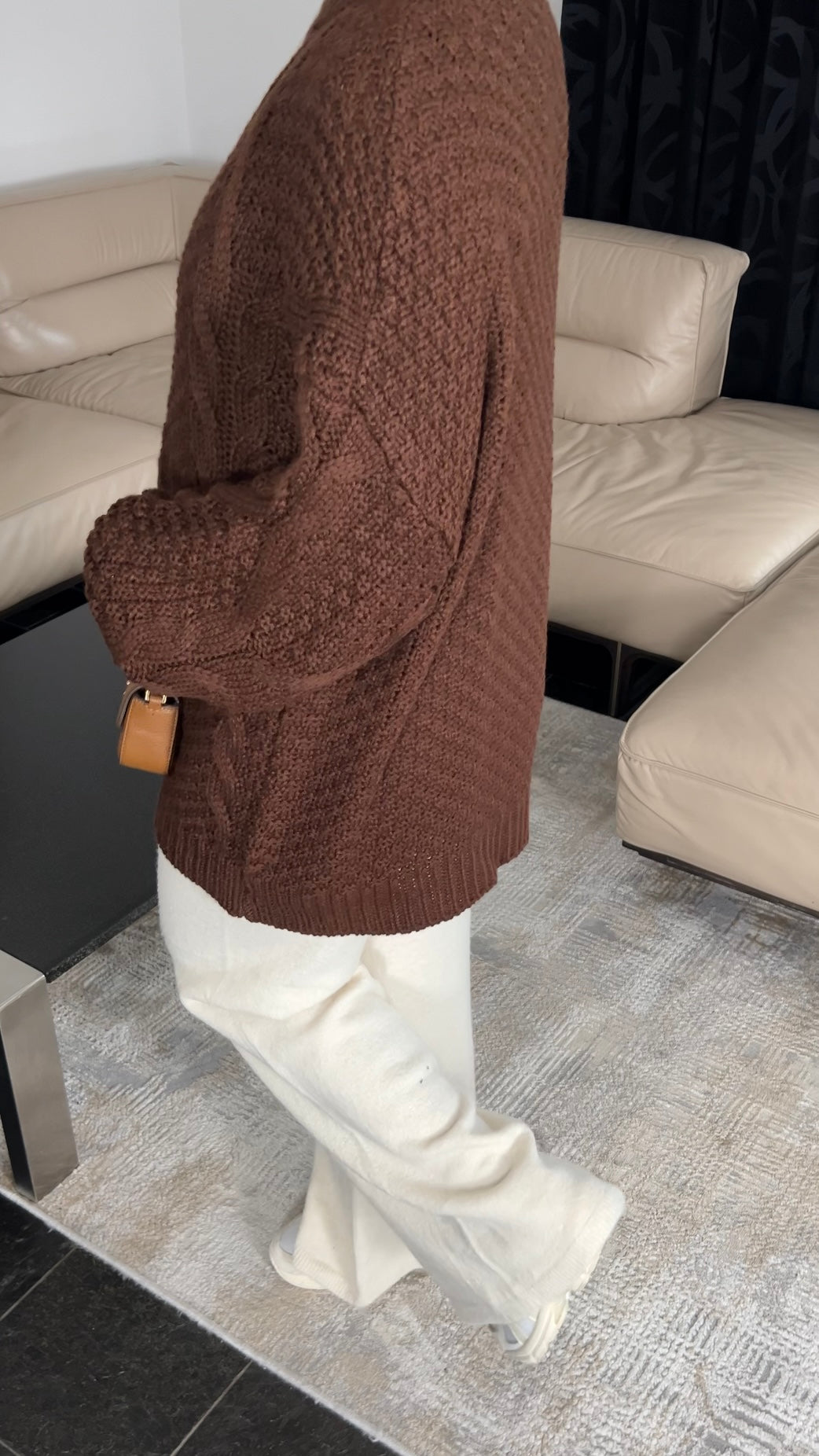 CHOCO CABLE KNIT SWEATER