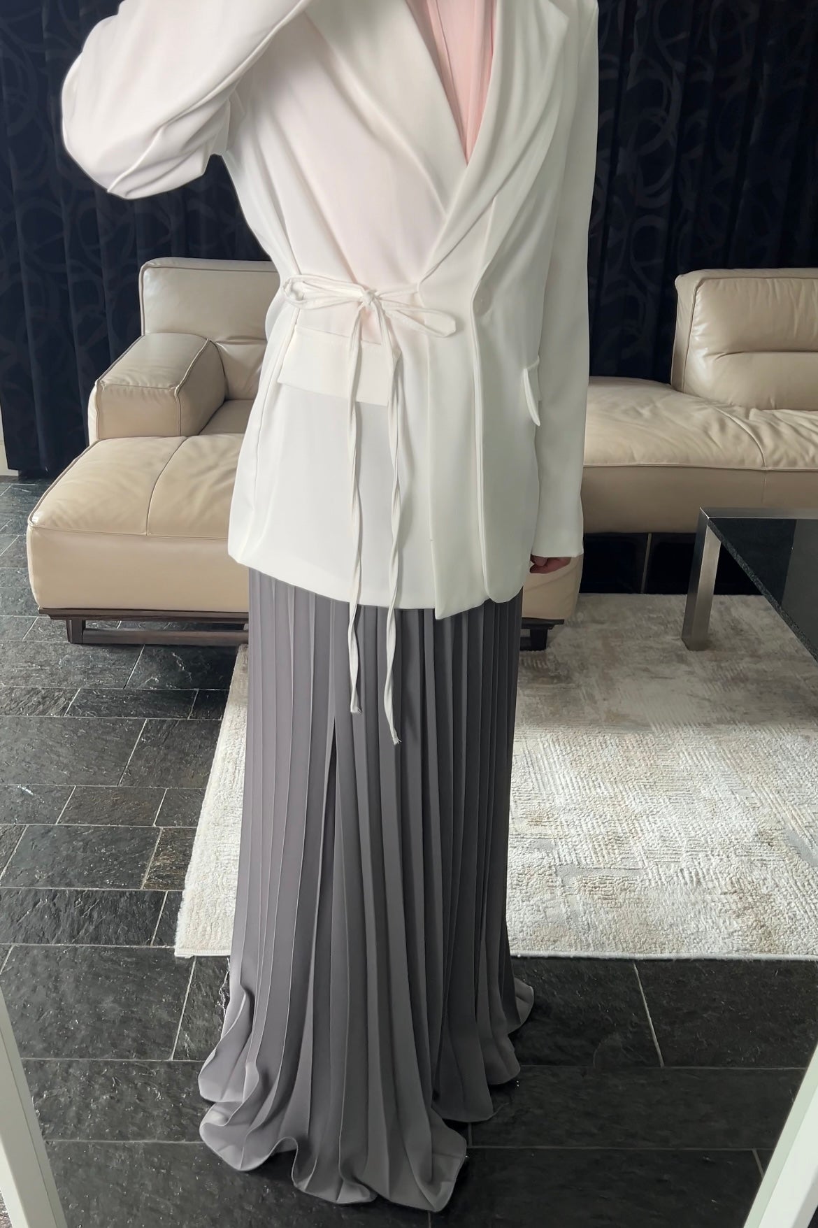 LIGHT GREY PLISSÉ SKIRT