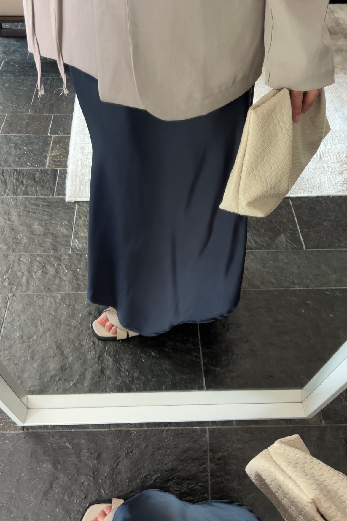 NAVY SATIN SKIRT