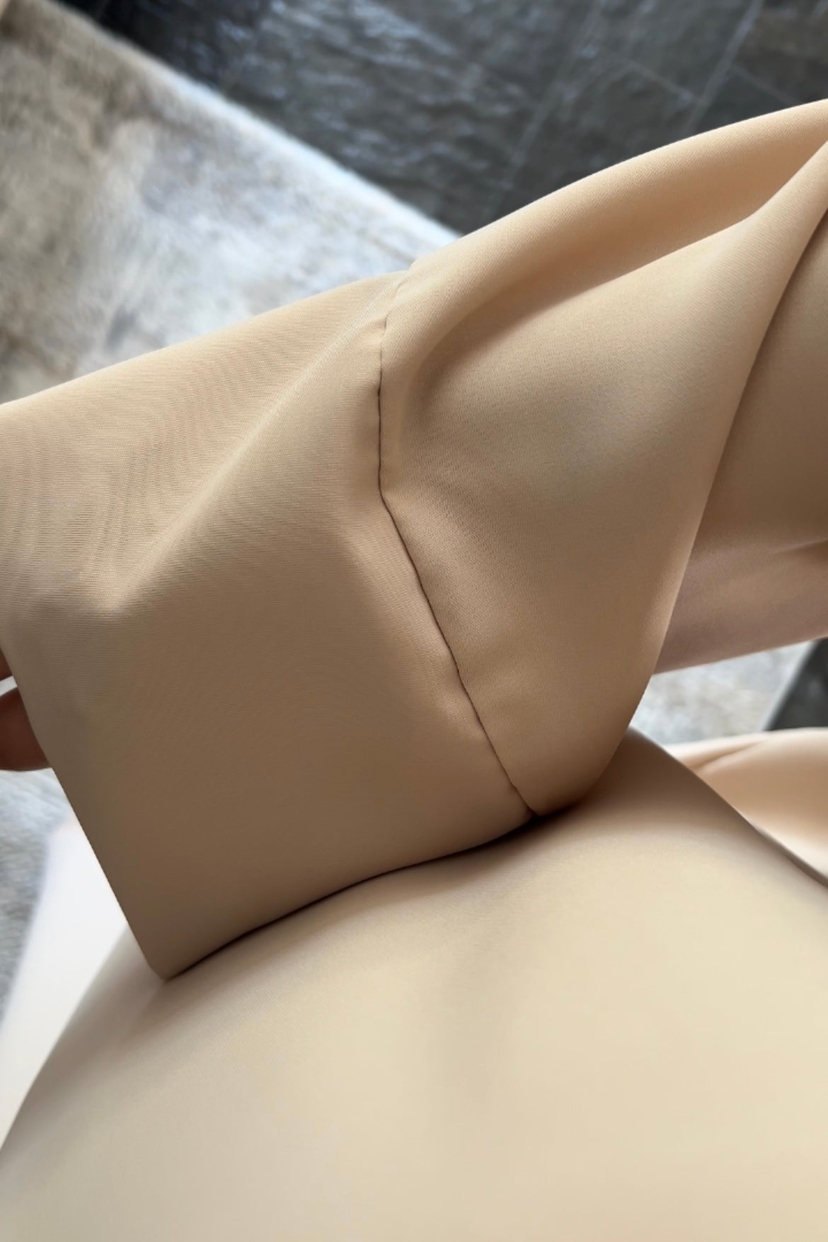 BEIGE ESSENTIAL SILK DRESS