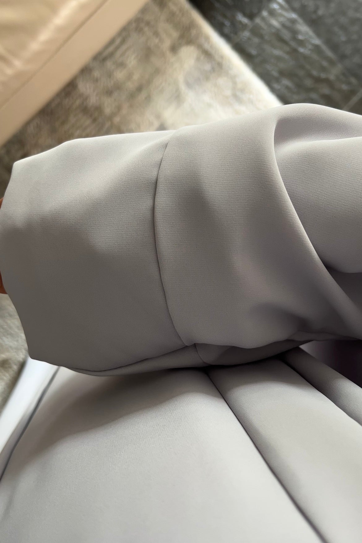 LAVENDER ICE ESSENTIAL SILK ABAYA