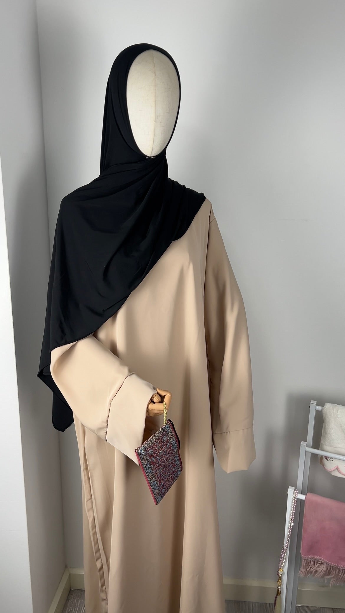 TALL SILK ABAYA BEIGE