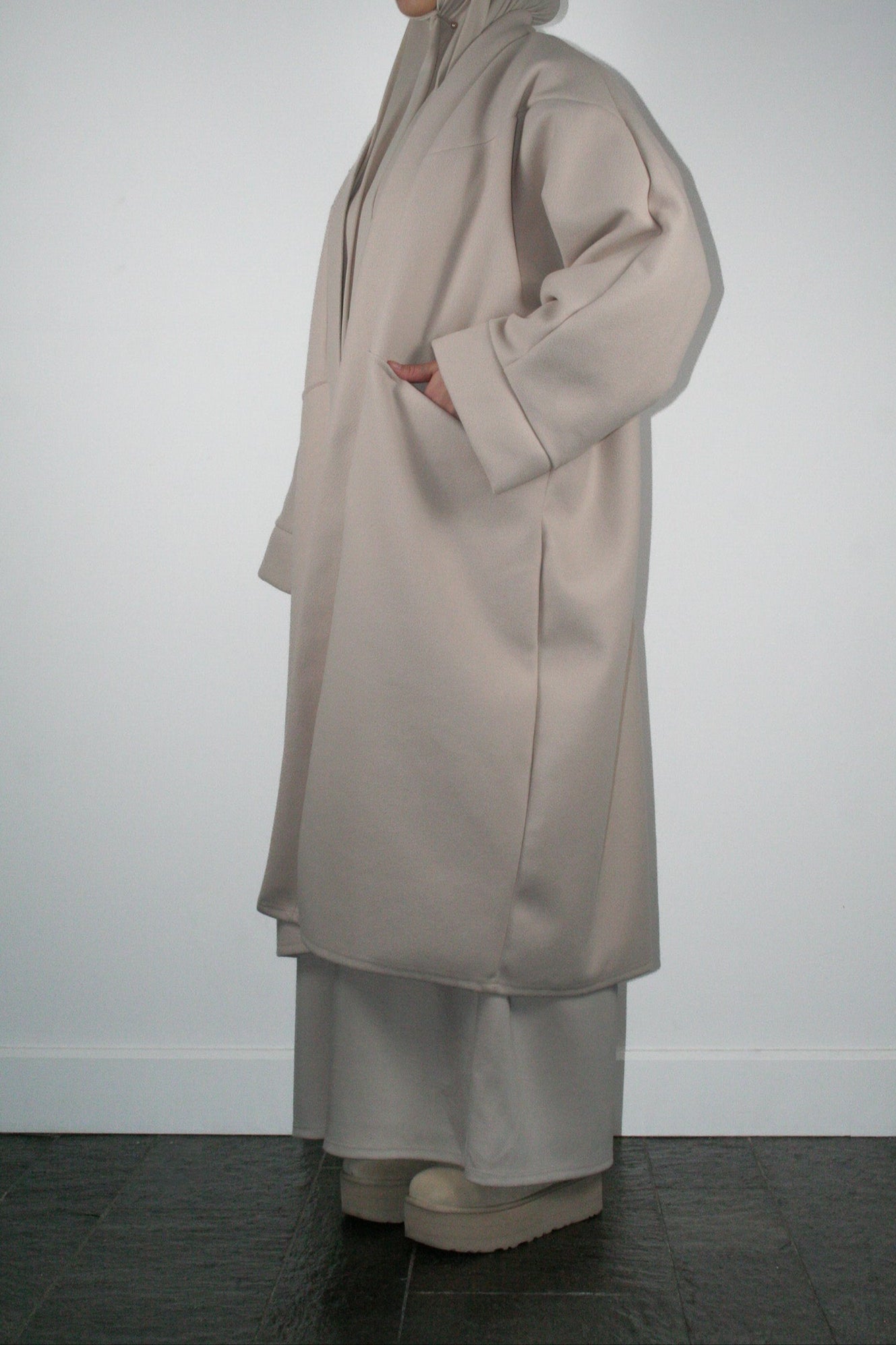 BEIGE OVERSIZED COAT