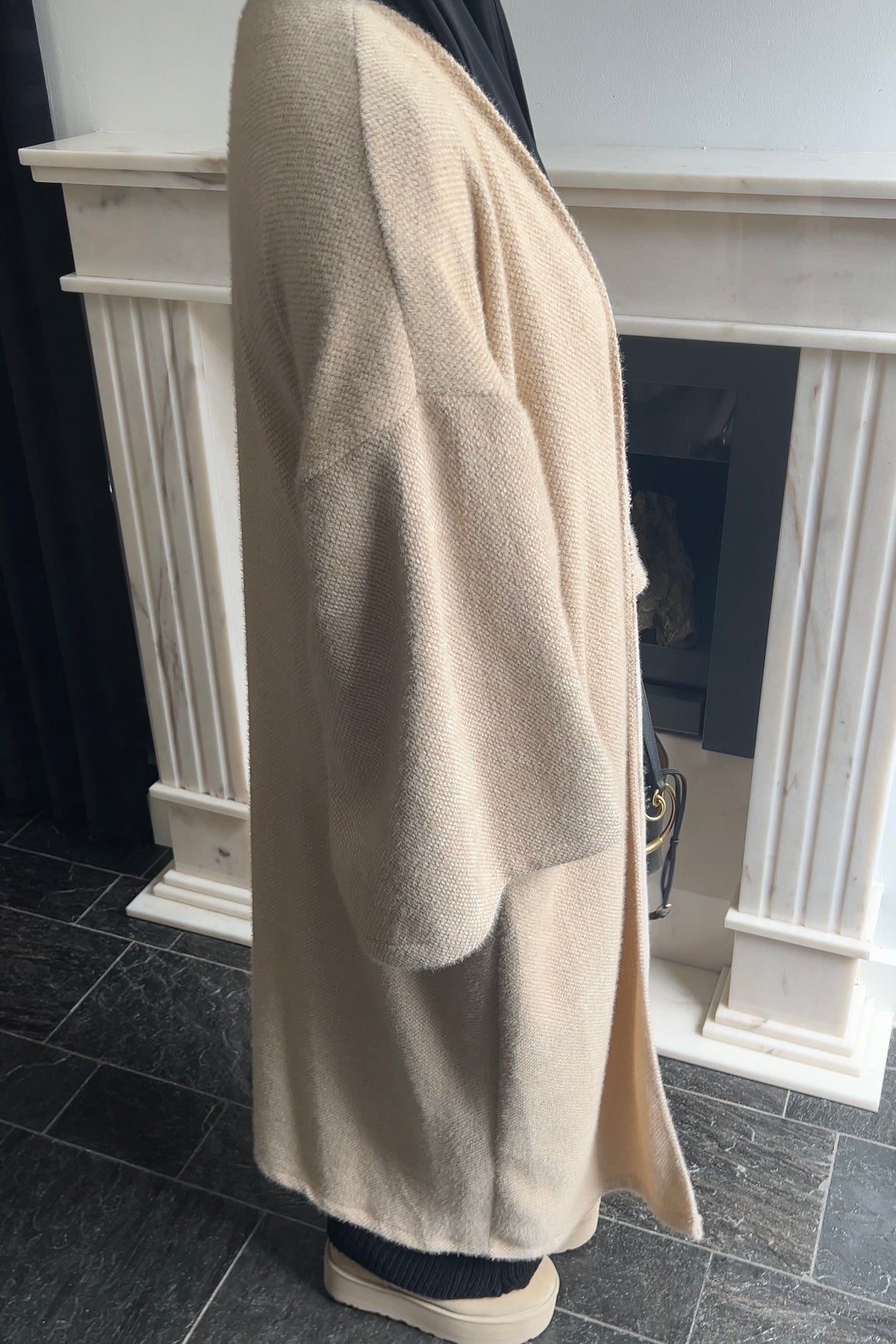 PRE ORDER - CAMEL TEDDY ABAYA COAT (WILL BE SHIPPED 03/11)