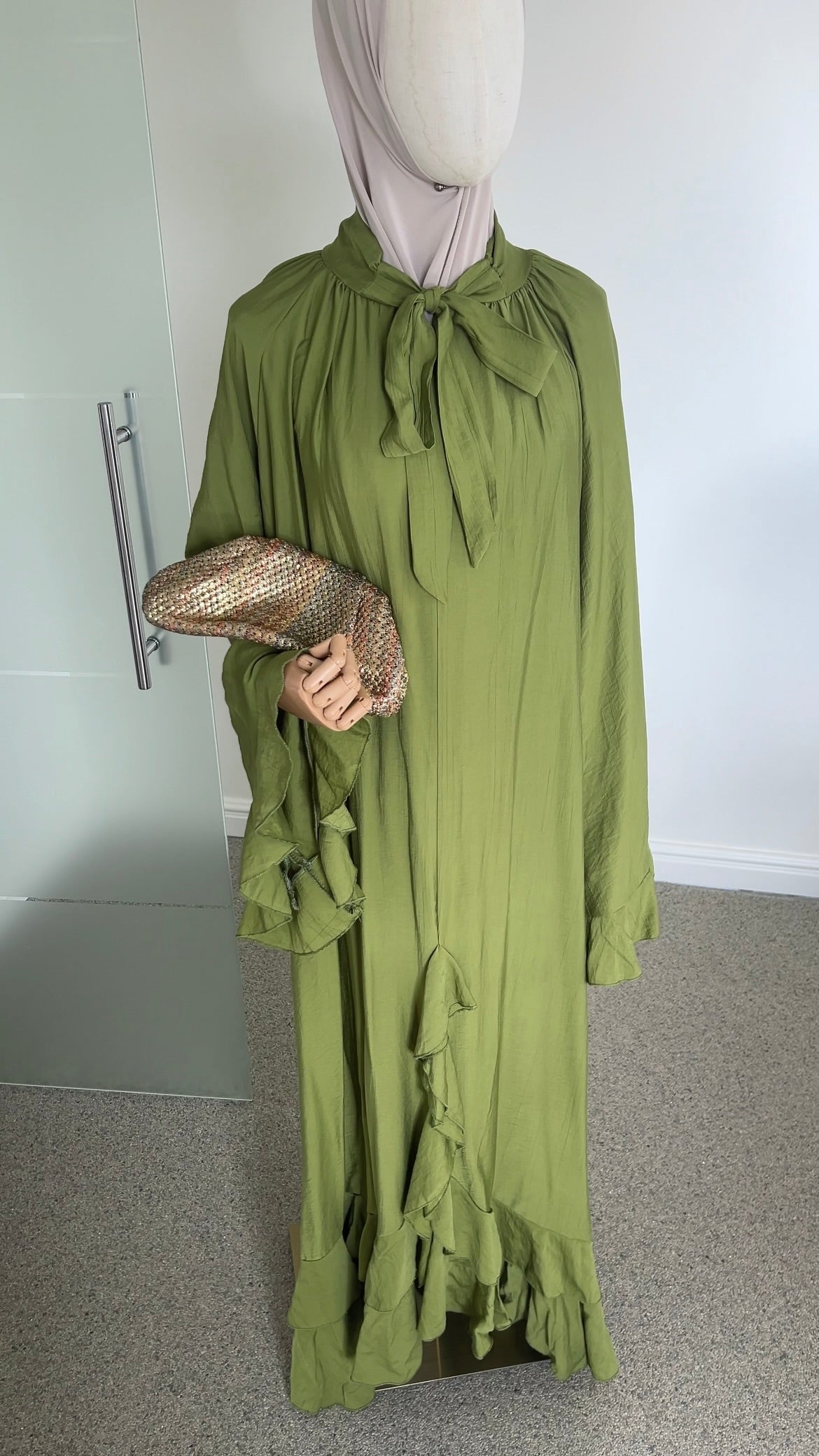 AIRY RUFFLE DRESS OLIVE