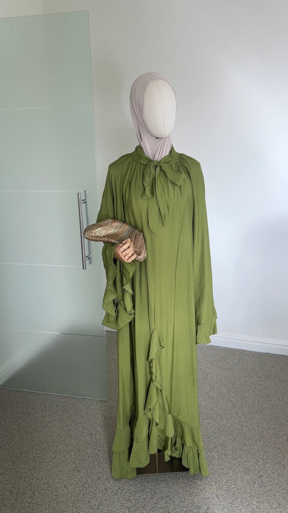 AIRY RUFFLE DRESS OLIVE