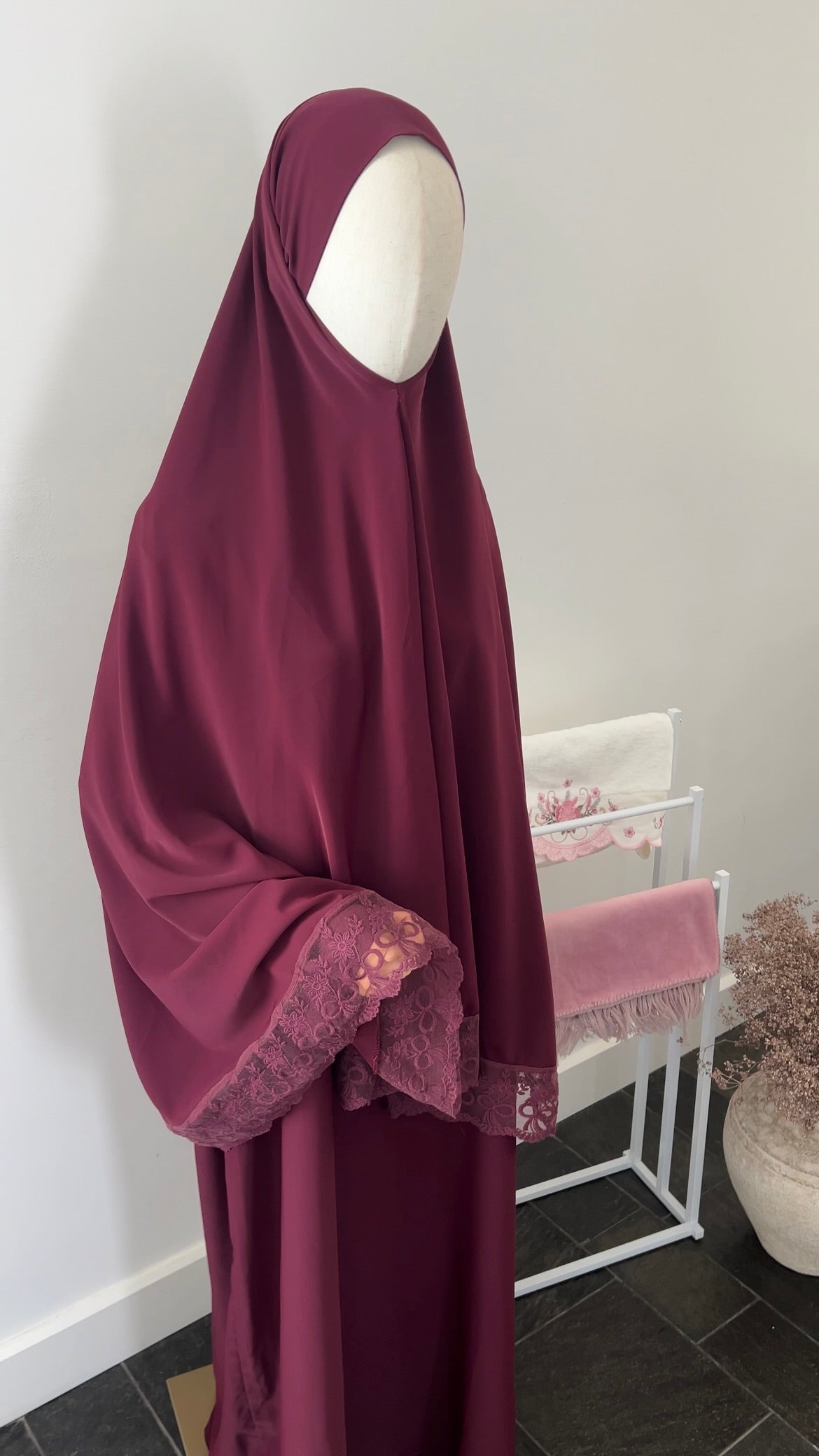 LACE KHIMAR SET BORDEAUX