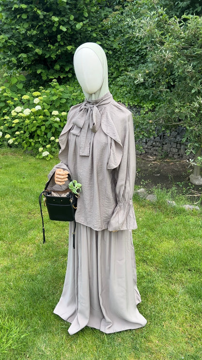 AIRY RUFFLE TOP TAUPE