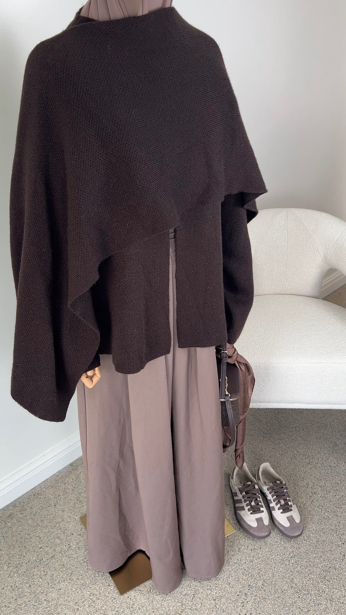 KNIT SCARF PONCHO DARK BROWN