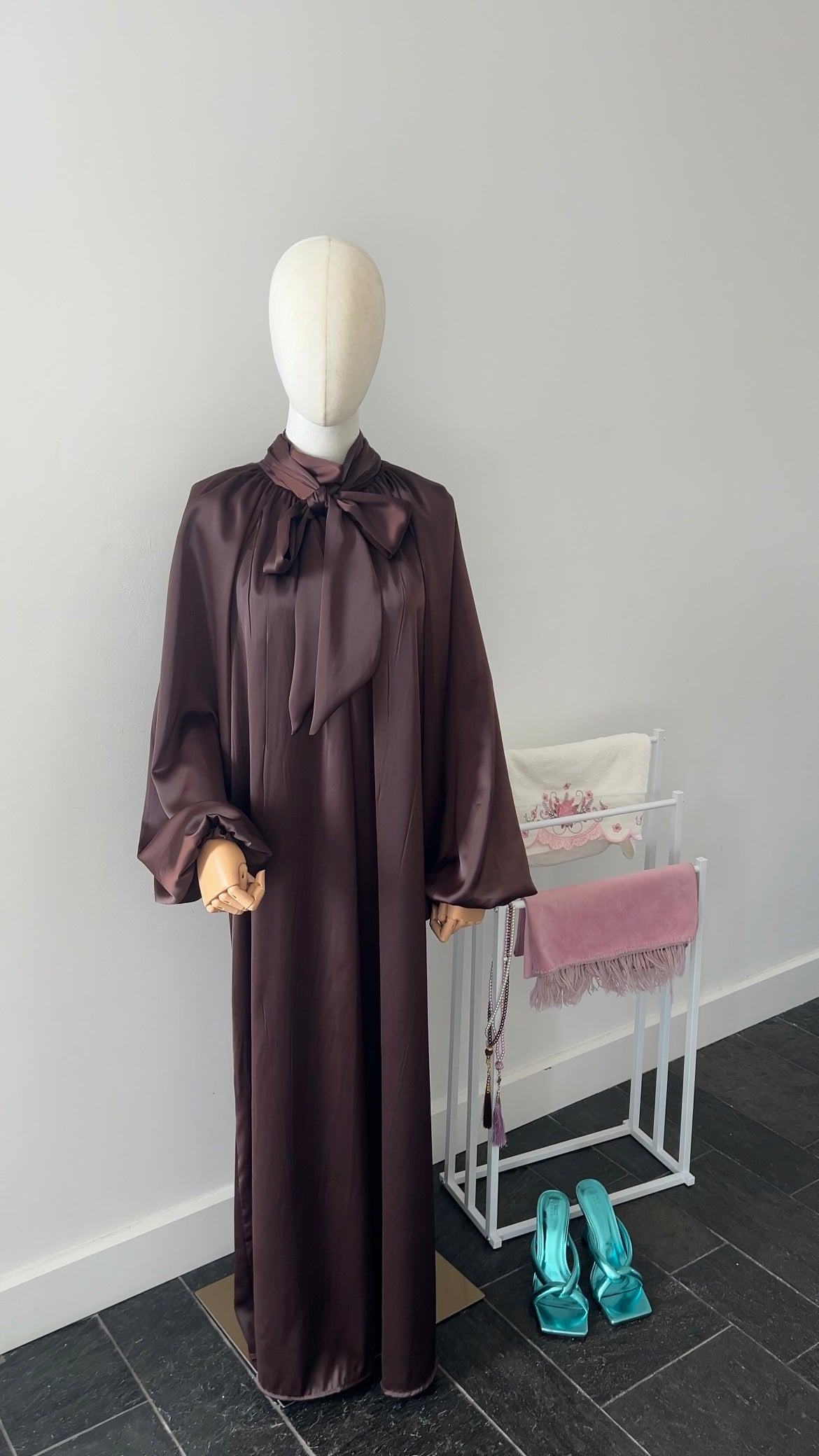 SATIN BOW TIE DRESS BROWN