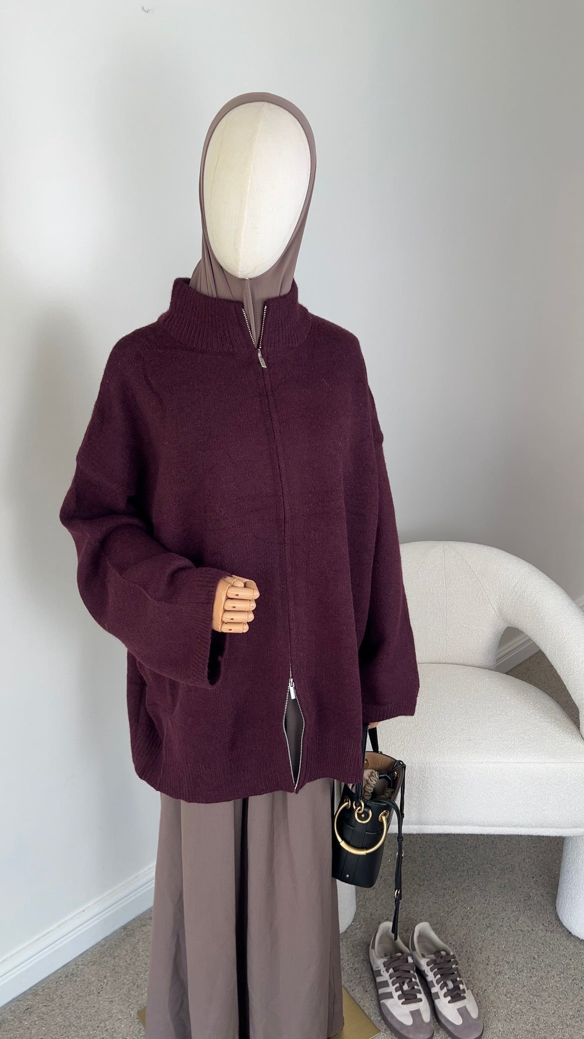 OVERSIZED KNIT ZIPPER CHERRY