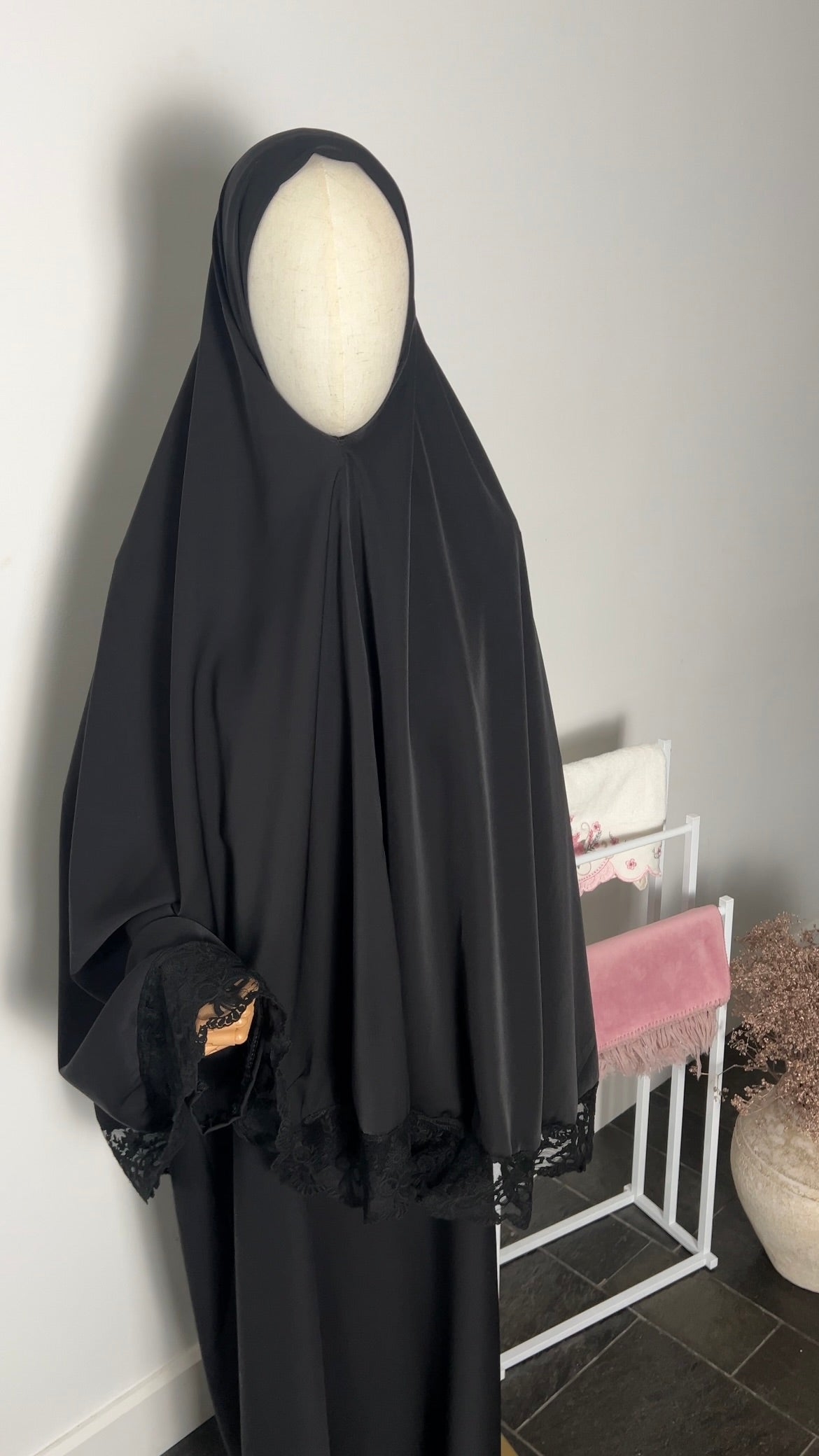 LACE KHIMAR SET BLACK