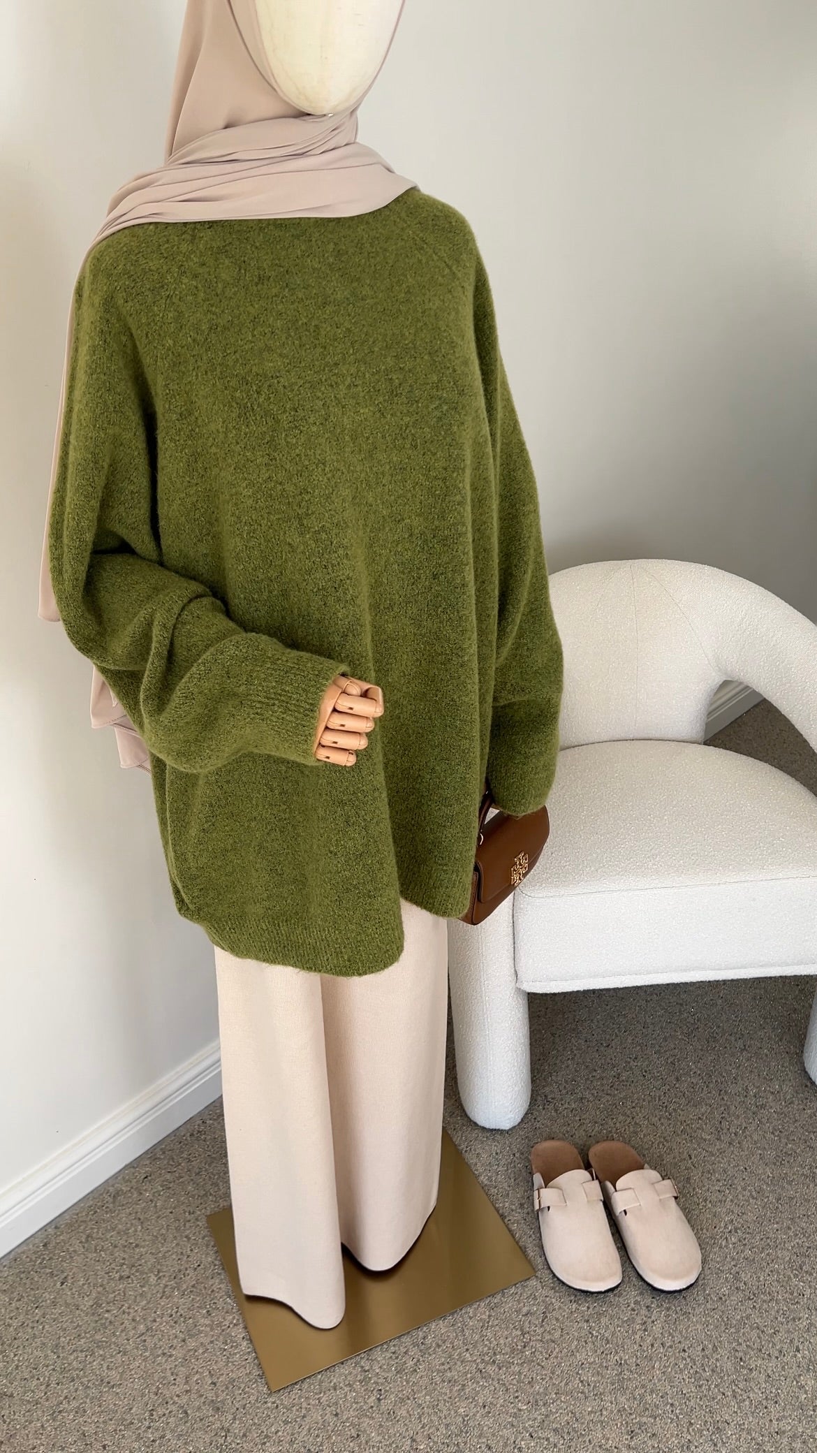 KNIT SWEATER OLIVE (RESTOCKING SOON)