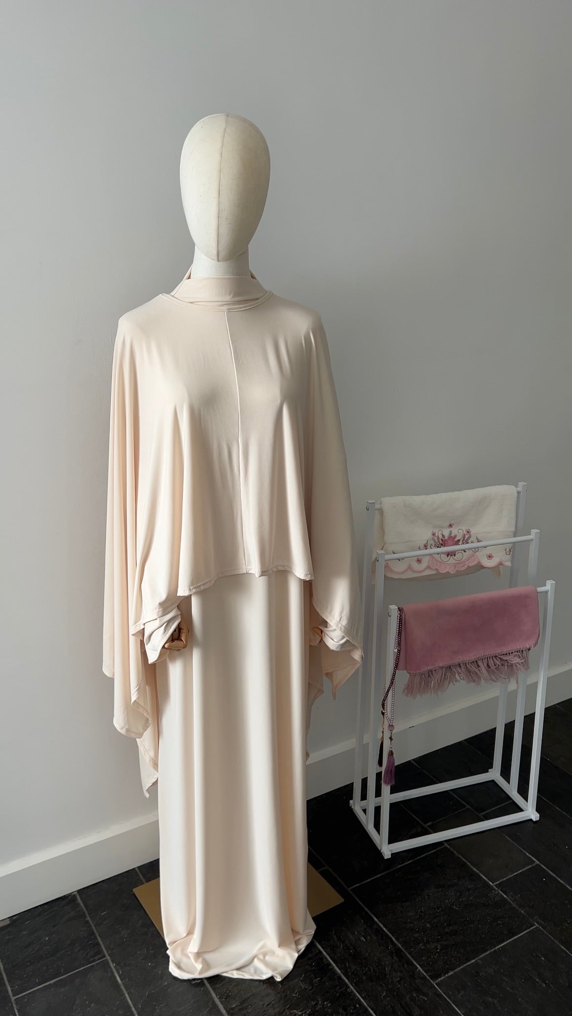 JERSEY CAPE SET BEIGE