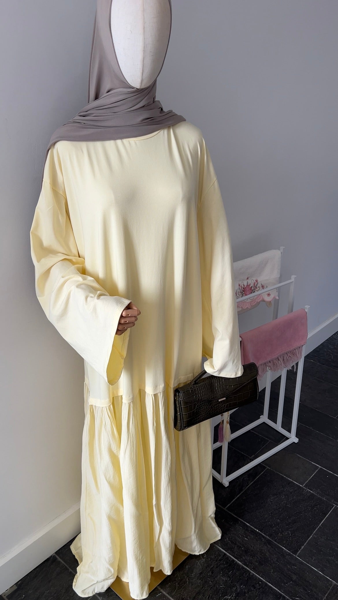 LONGSLEEVE RUFFLE DRESS BUTTER YELLOW