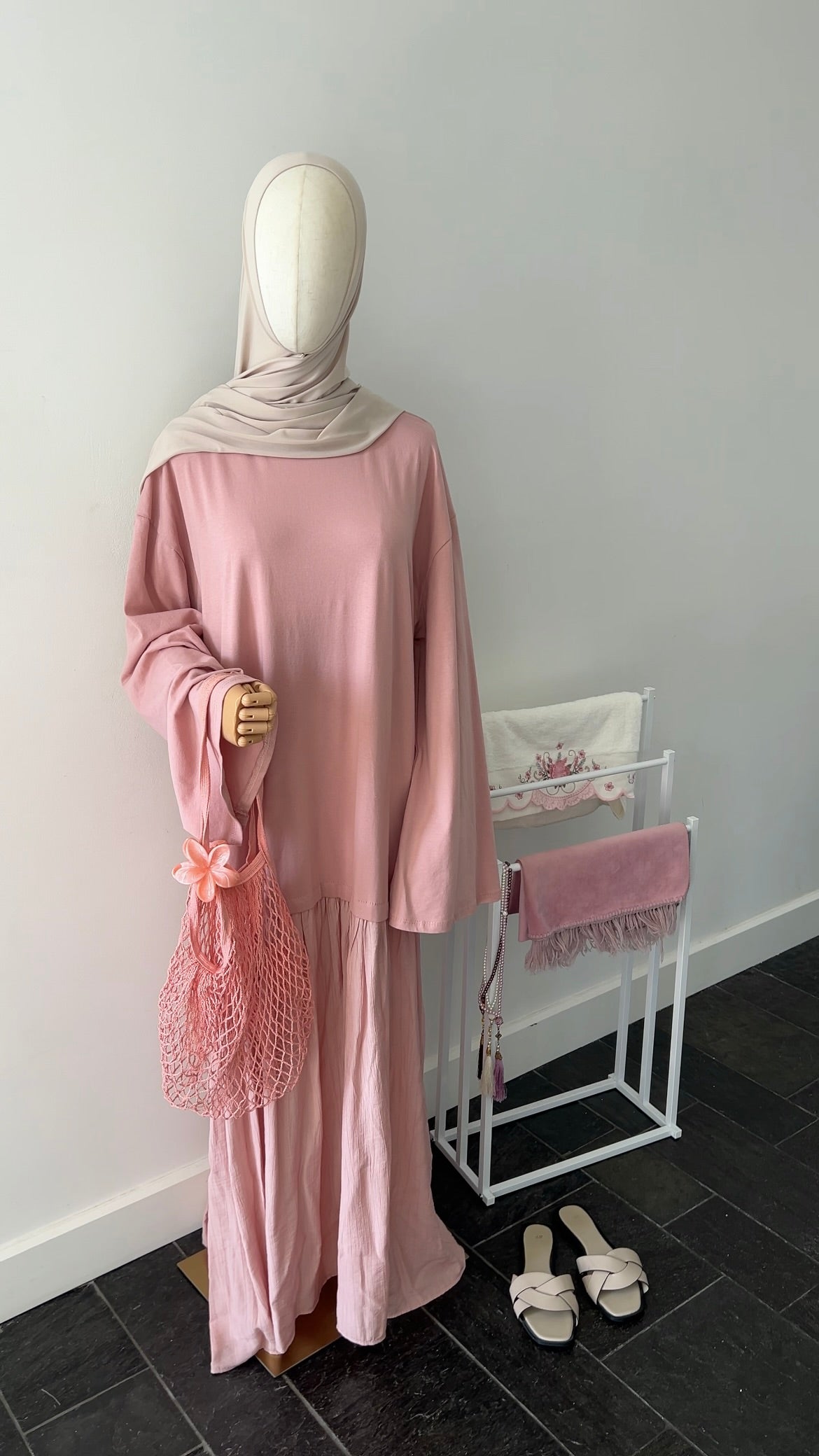LONGSLEEVE RUFFLE DRESS PINK