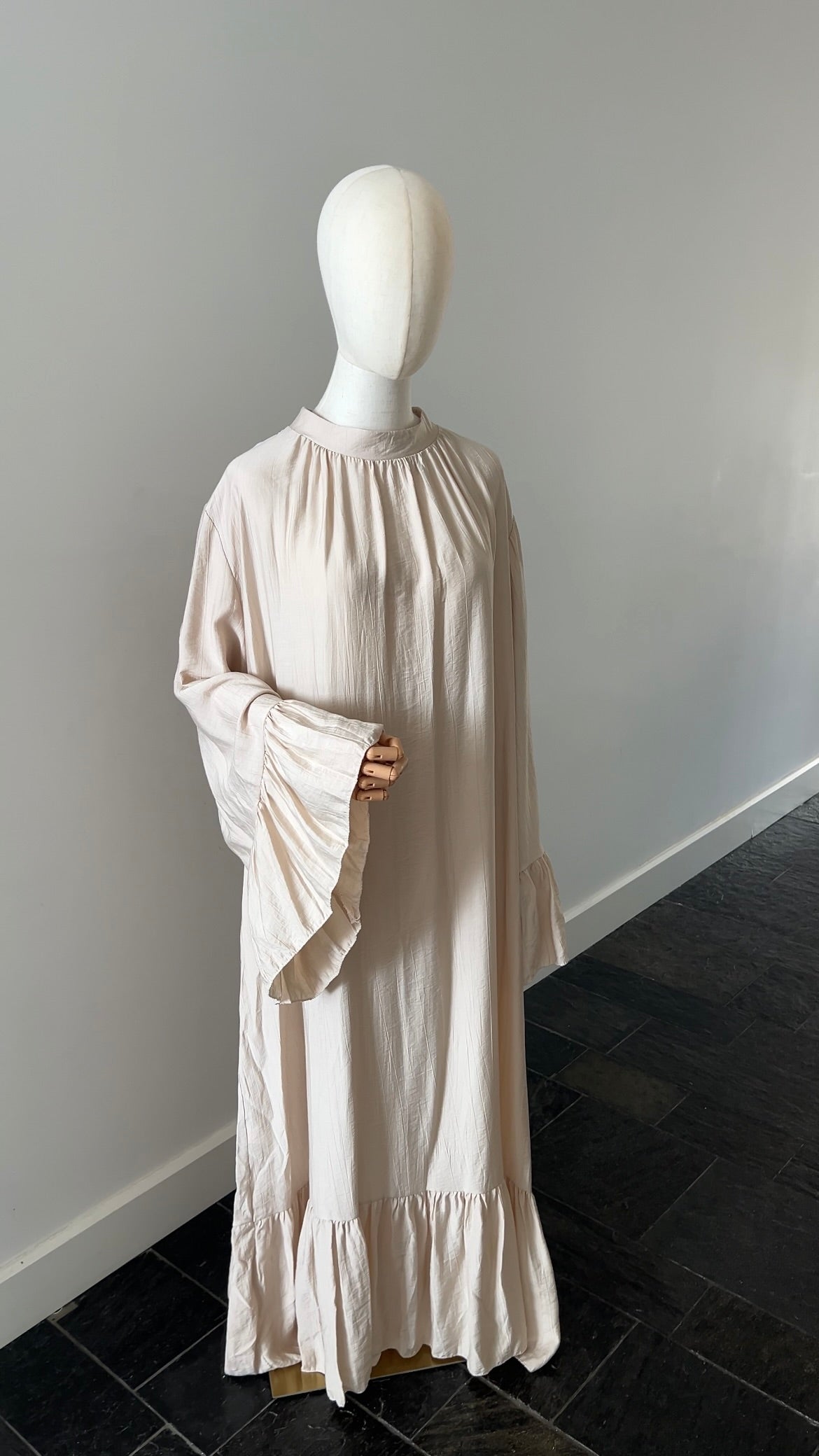 AIRY DRESS BEIGE