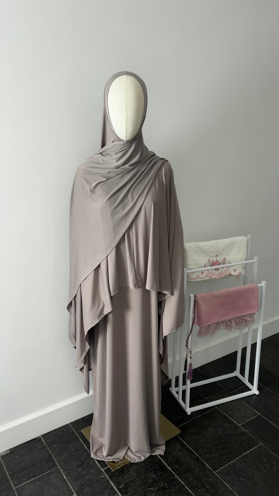 JERSEY CAPE SET TAUPE