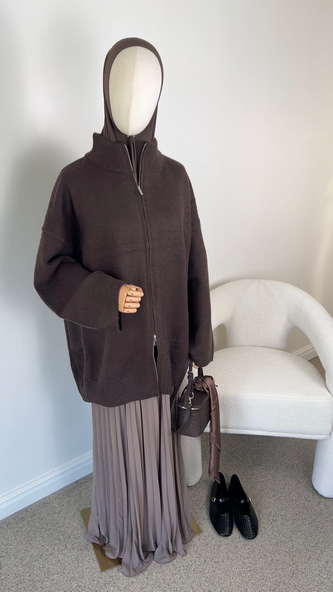 OVERSIZED KNIT ZIPPER DARK BROWN