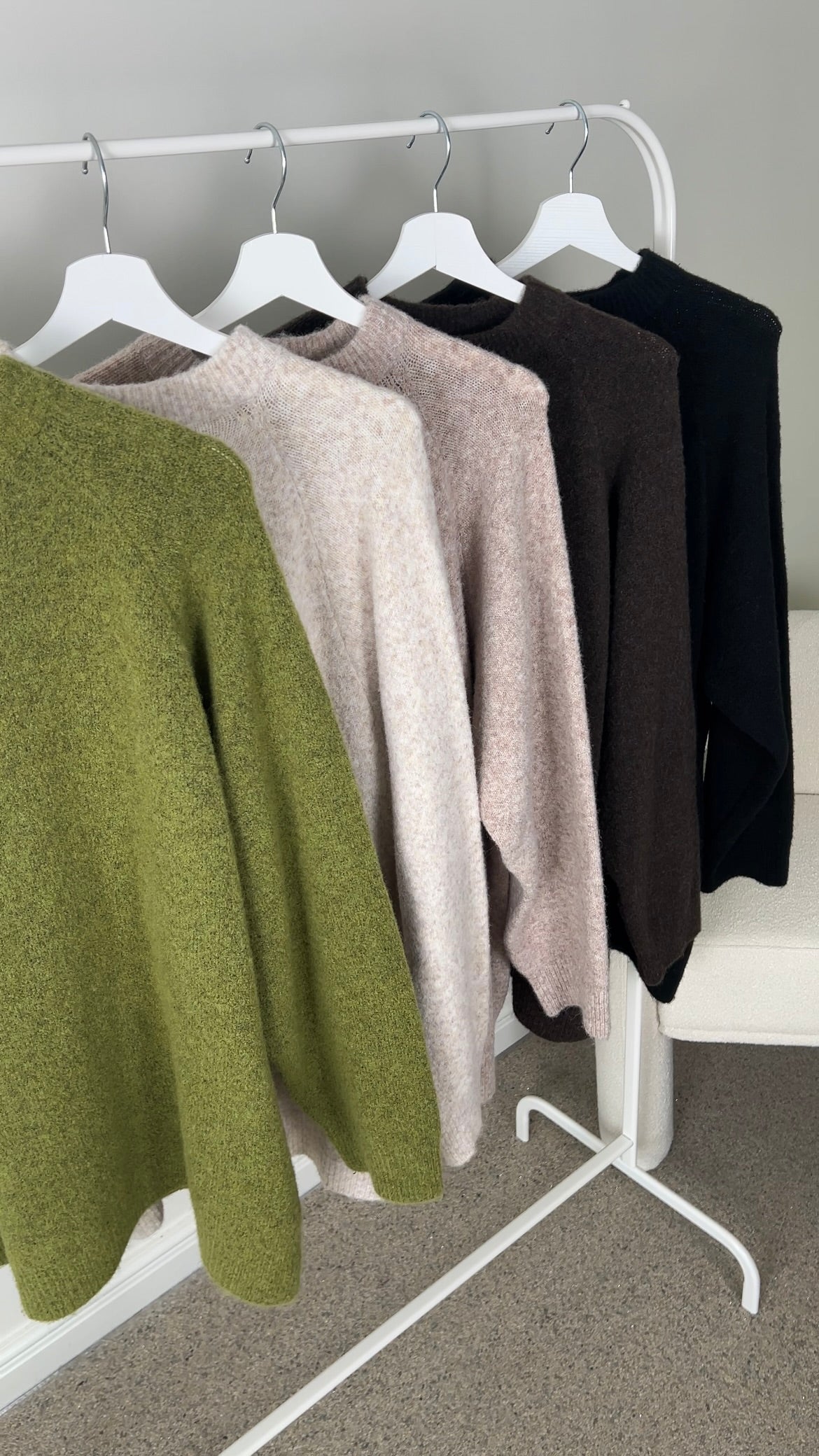 KNIT SWEATER OLIVE (RESTOCKING SOON)