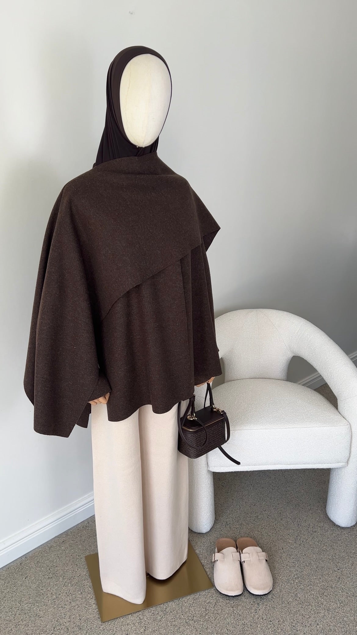 SCARF PONCHO DARK BROWN (RESTOCKING SOON)