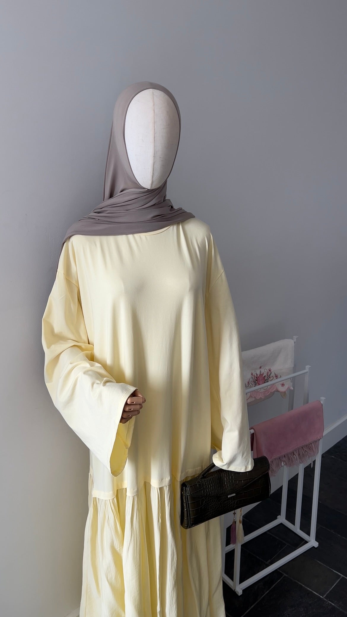 LONGSLEEVE RUFFLE DRESS BUTTER YELLOW