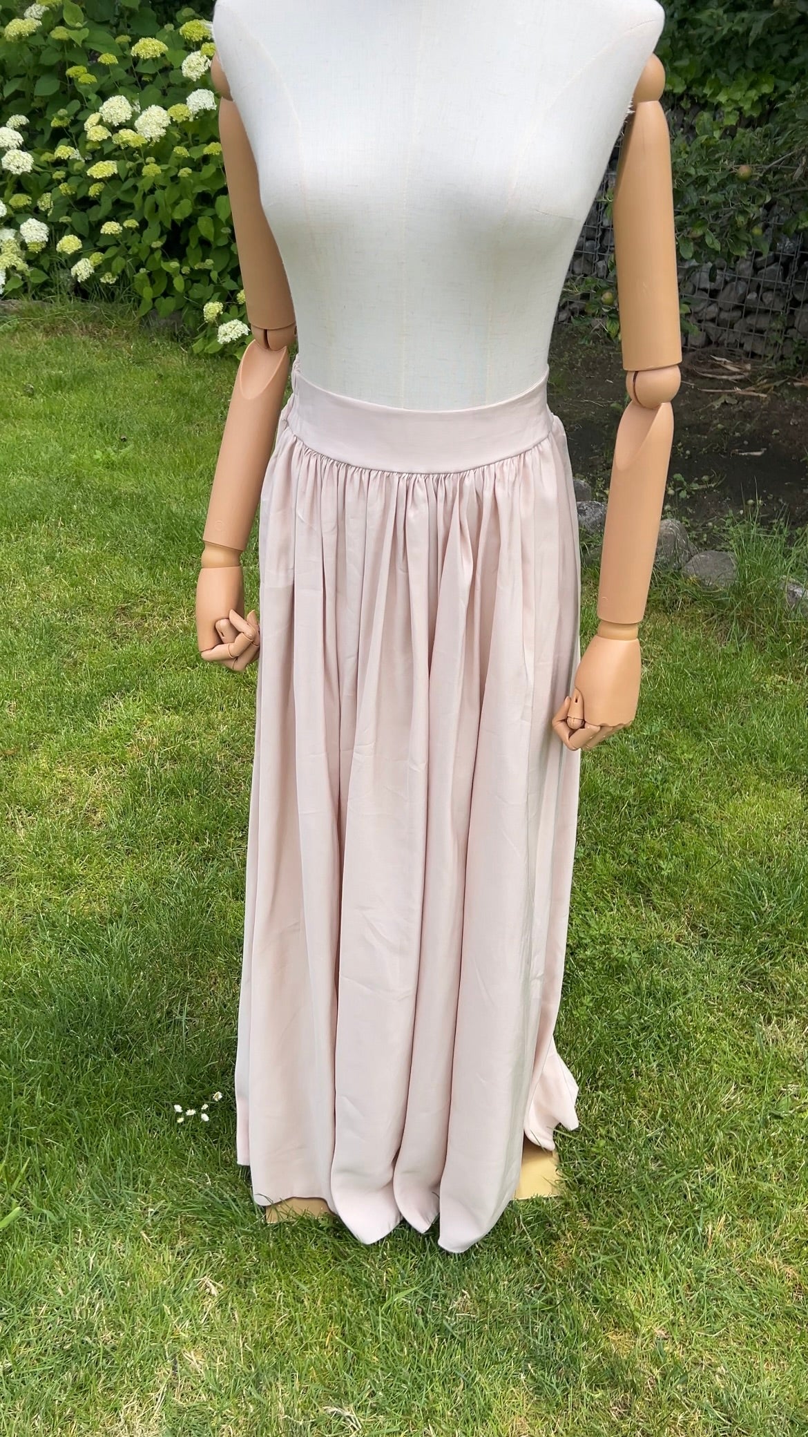 FLOWY SKIRT BEIGE