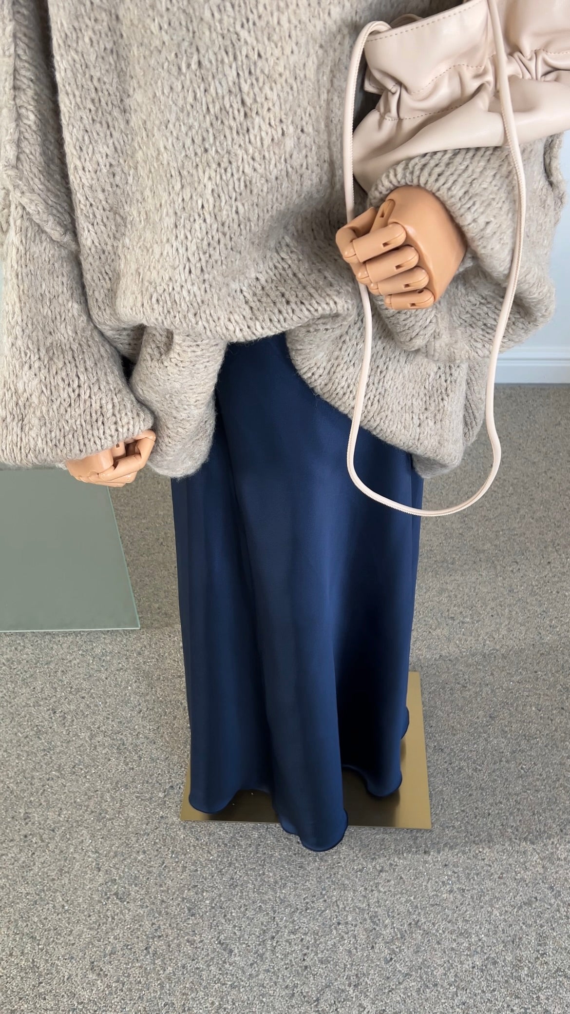 SATIN SKIRT NAVY