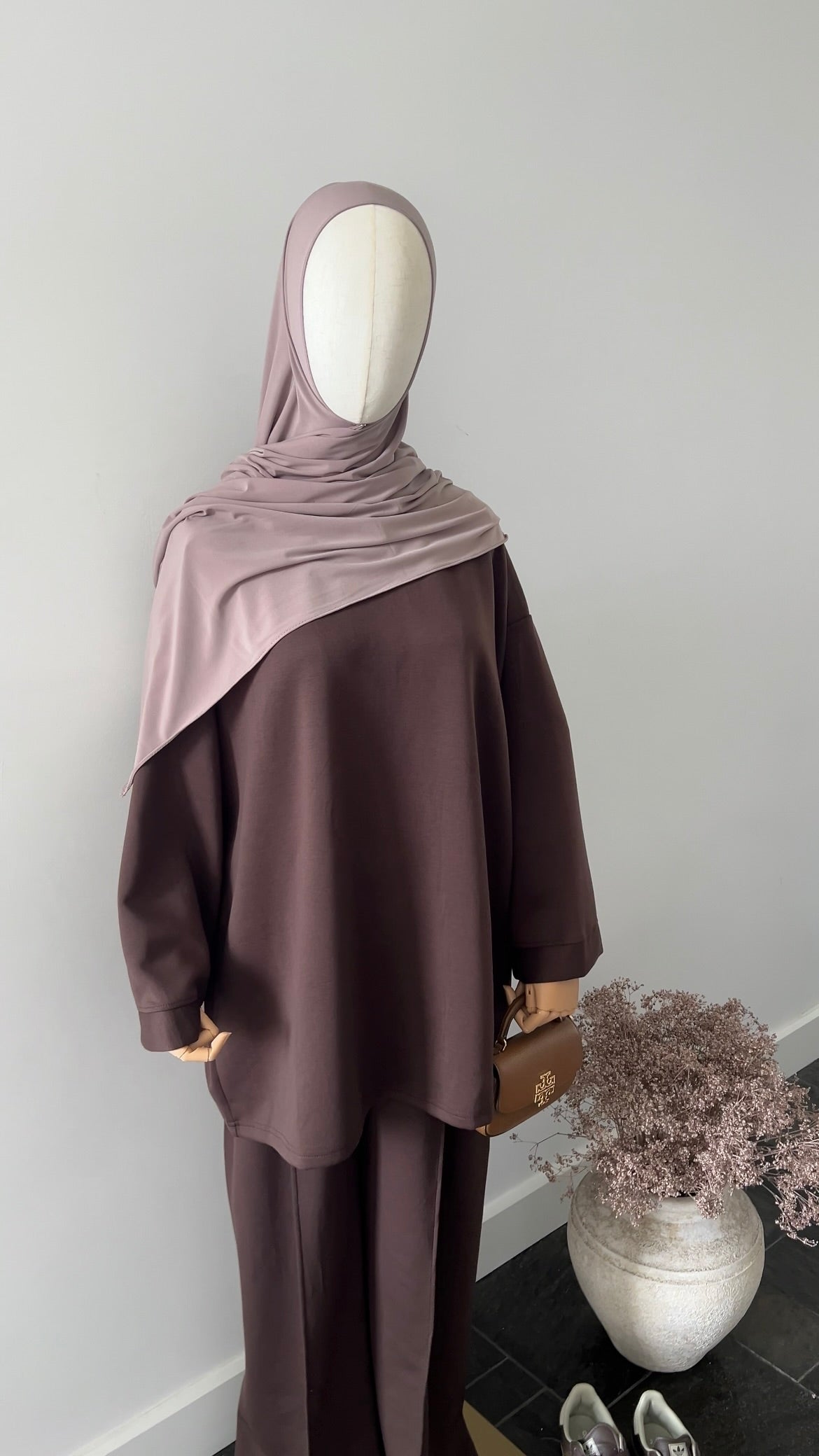 ESSENTIAL SET BROWN