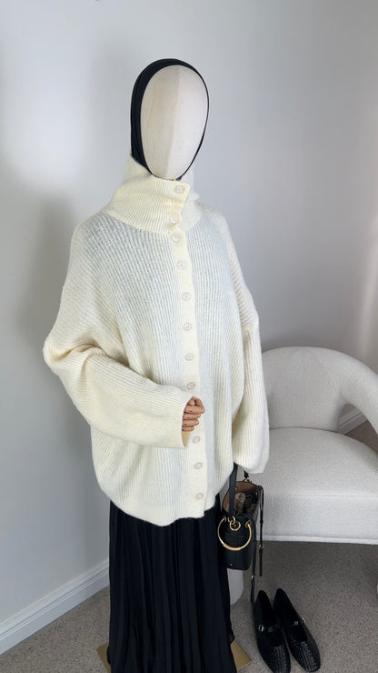 HIGH NECK KNIT SWEATER OFF WHITE