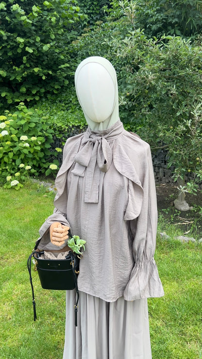 AIRY RUFFLE TOP TAUPE