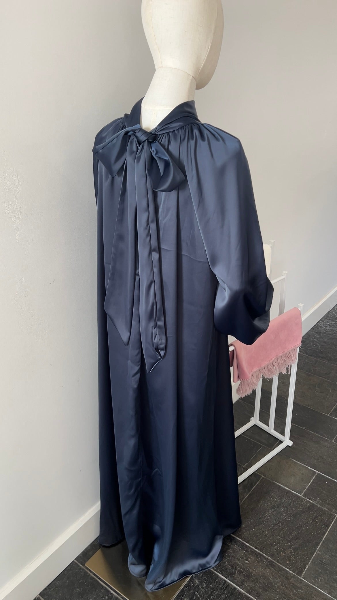 SATIN BOW TIE DRESS NAVY