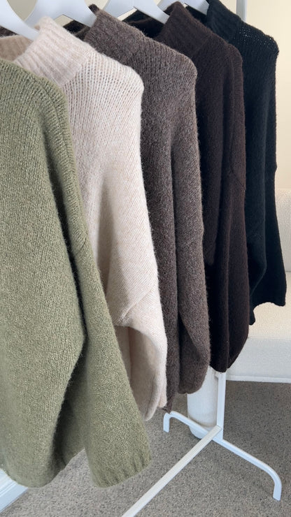 FLUFFY KNIT ZIPPER TAUPE