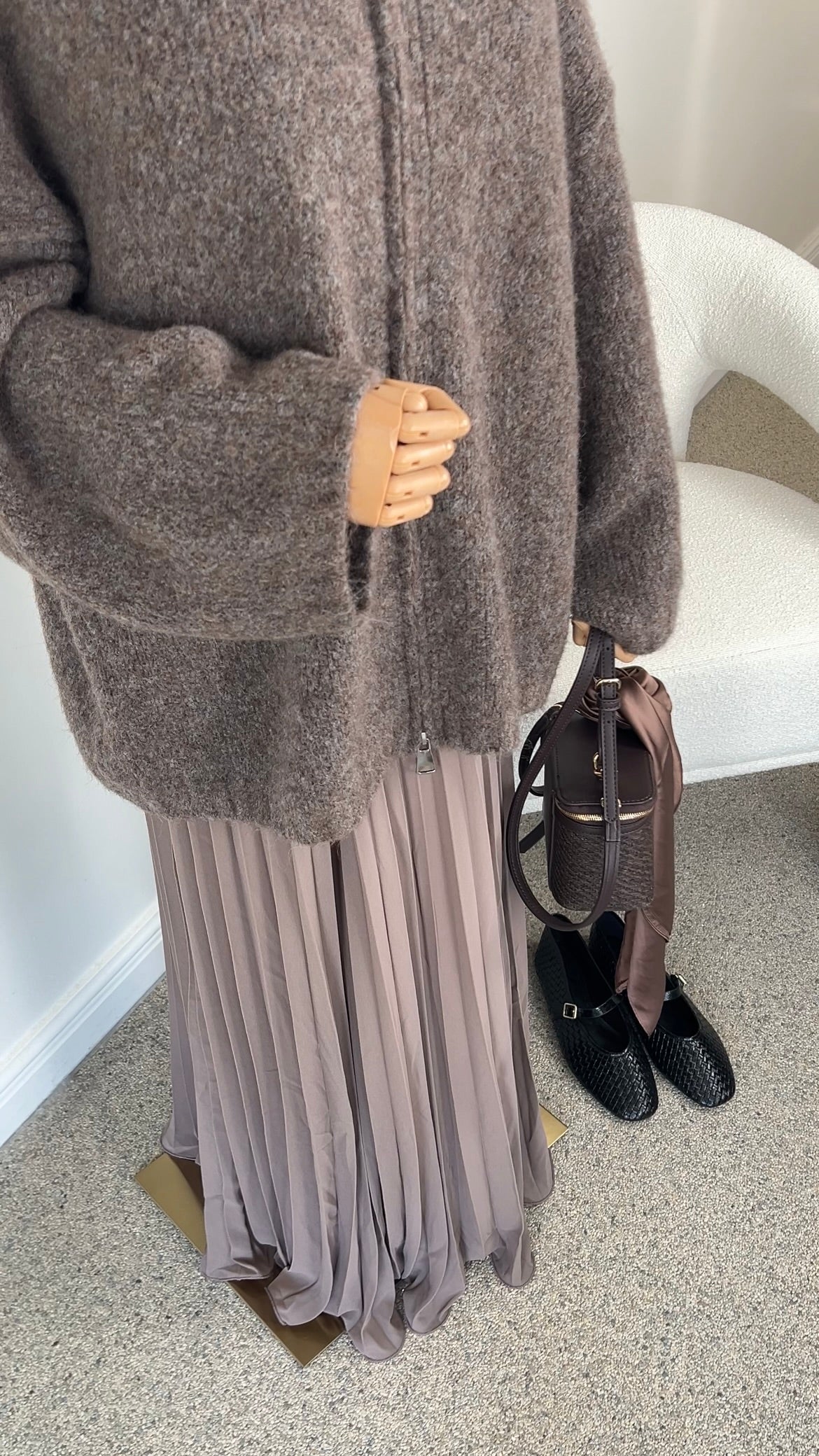 DOUBLE LINED PLISSÉ SKIRT TAUPE
