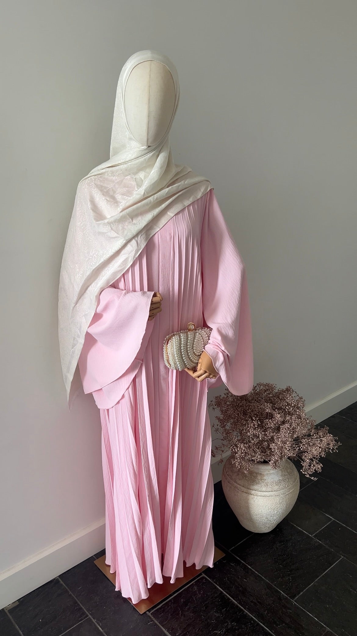 PLEATED DRESS BABY PINK