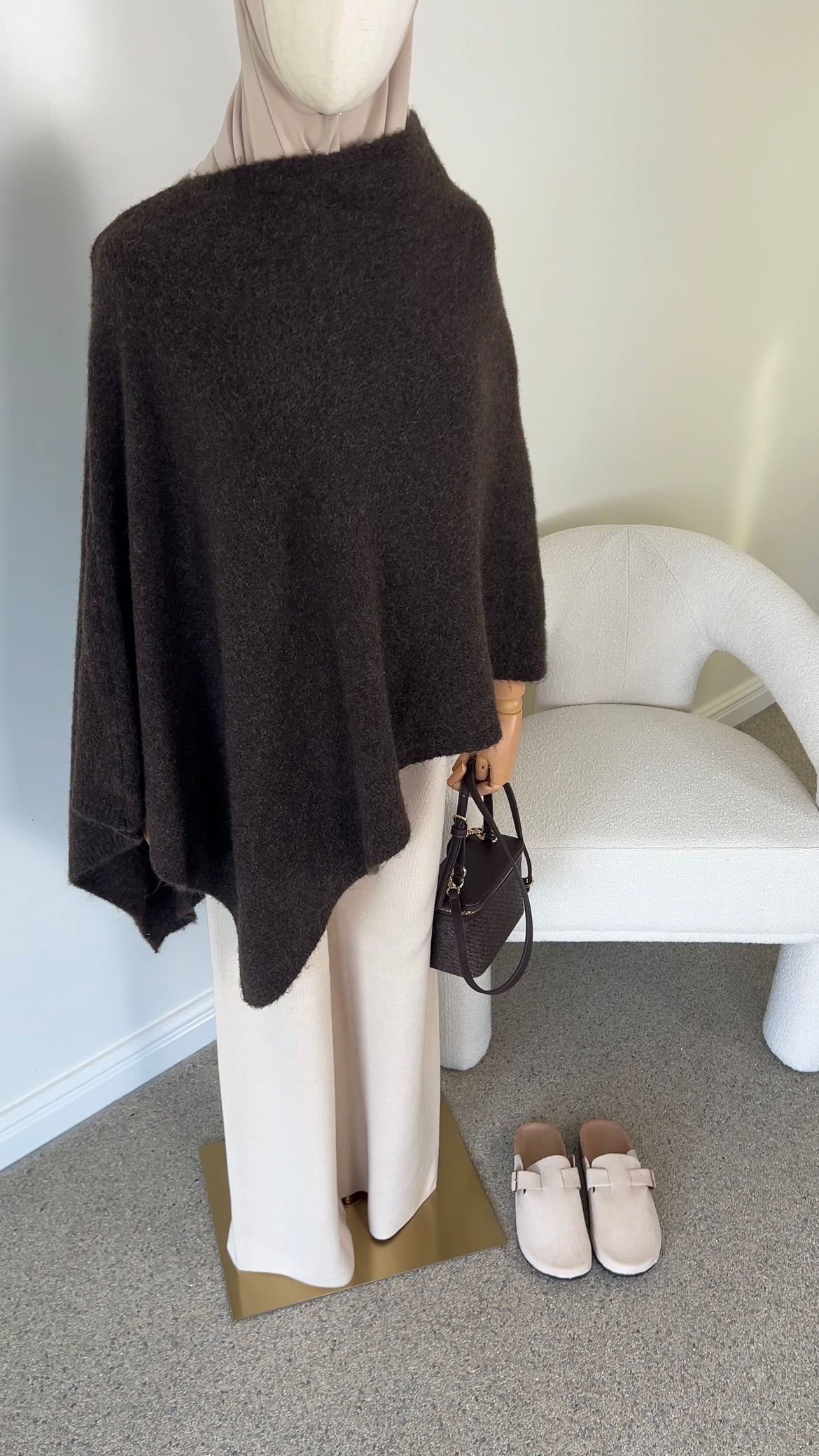 KNIT PONCHO DARK BROWN (RESTOCKING SOON)