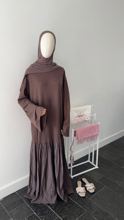 LONGSLEEVE RUFFLE DRESS DARK-BROWN