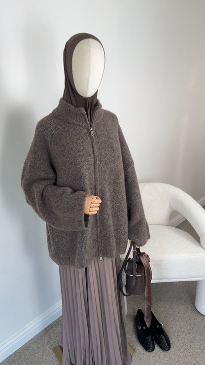 FLUFFY KNIT ZIPPER TAUPE