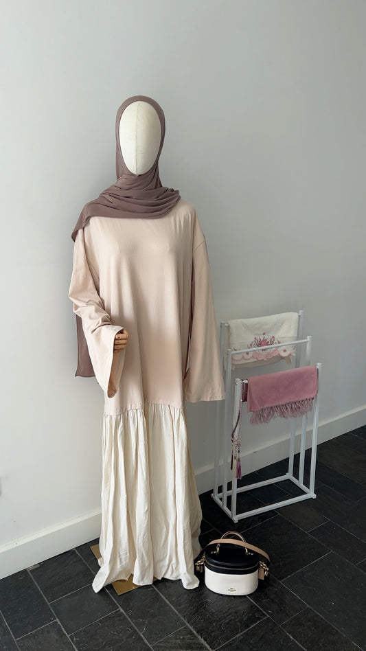 LONGSLEEVE RUFFLE DRESS BEIGE