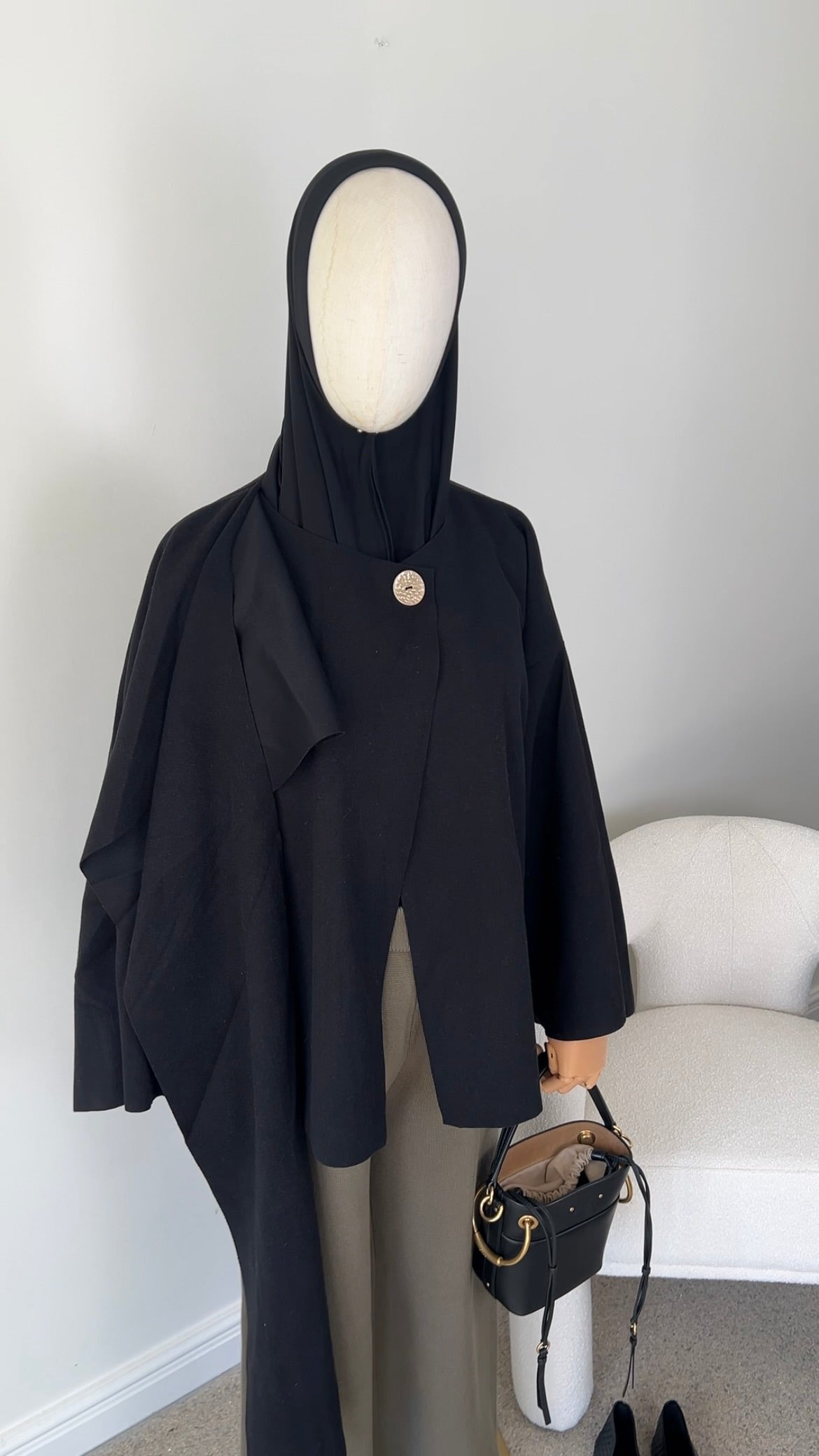 SCARF PONCHO BLACK