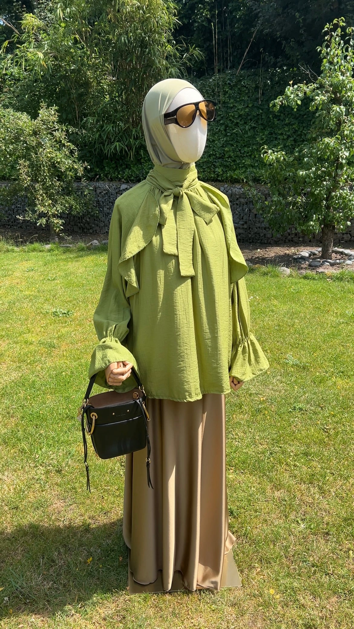 AIRY RUFFLE TOP OLIVE
