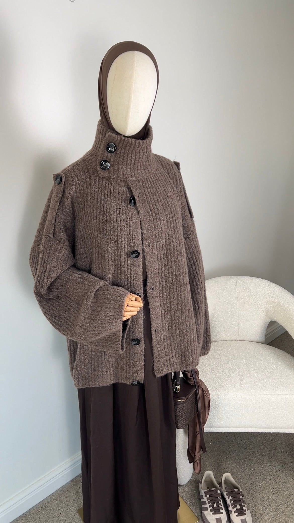 BUTTON KNIT CARDIGAN TAUPE