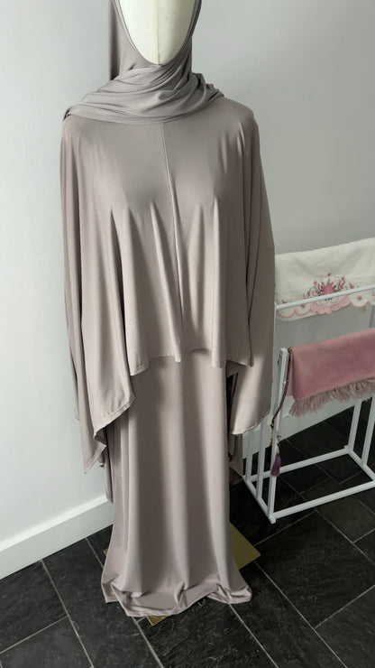 JERSEY CAPE SET TAUPE