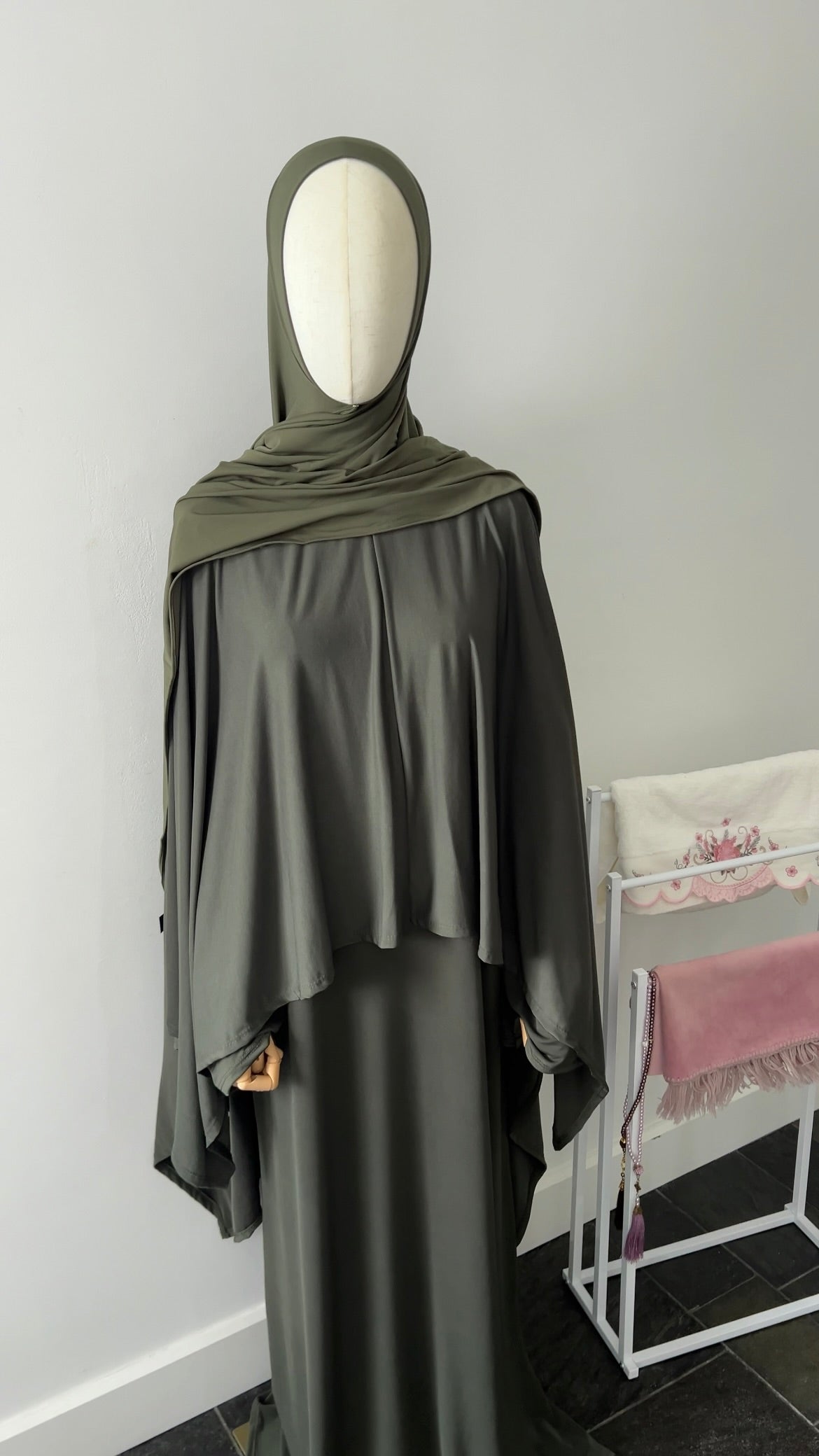 JERSEY CAPE SET KHAKI